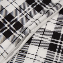 Load image into Gallery viewer, 72&quot;L*48&quot;W Polar Fleece Black &amp; White Plaid Reversible Duvet Cover
