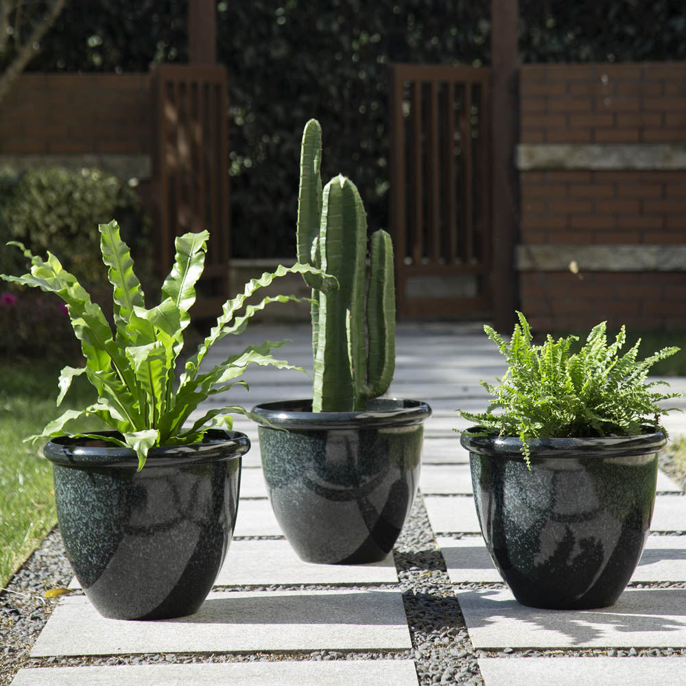 Eco-friendly Large Faux Ceramic Round Plastic Pot Planters, Set of 3