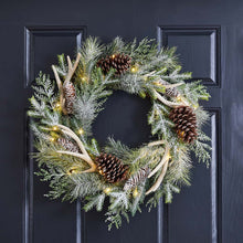 Load image into Gallery viewer, 24&quot;D Flocked Pinecone &amp; Antler Wreath With Lights
